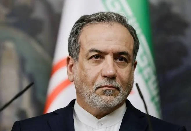 Image of Iran’s Araghchi Says US Talks ‘Unjustified’ After Israeli Attack - Bloomberg